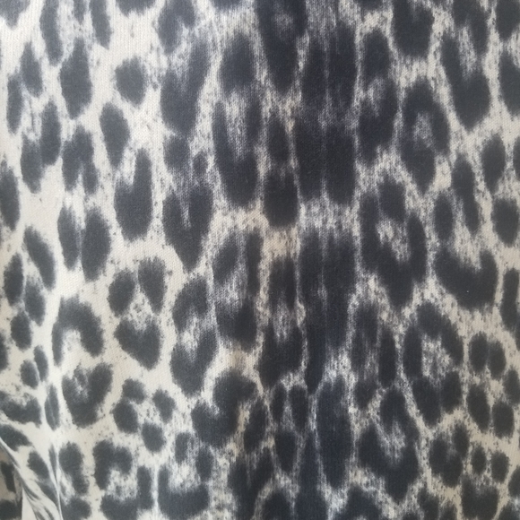 New Sweater Set - Picture 5 of 11